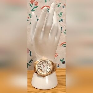 Vintage Y2K Betsey Johnson Boyfriend Gold Tone Bling Heart Casual Watch Jewelry